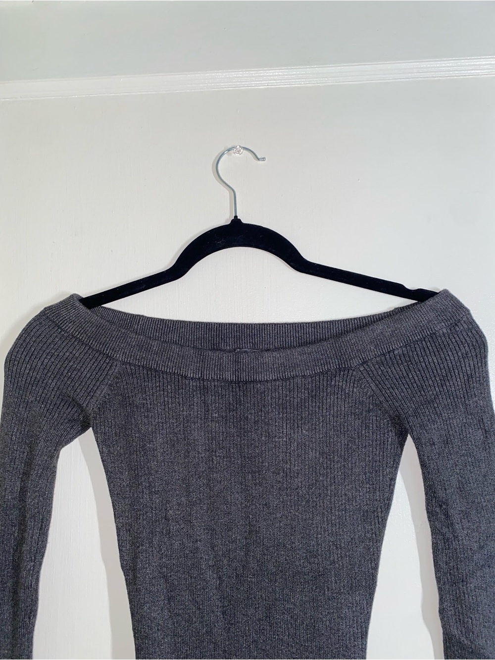 Guess Ribbed Knit Dress - Picture 3 of 6